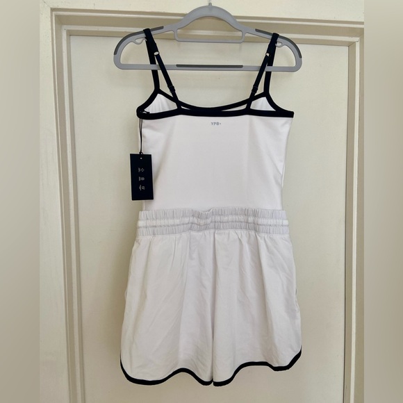 Abercrombie YPB sculptLUX Hybrid Onesie - White, Size Medium, NWT - Picture 7 of 8